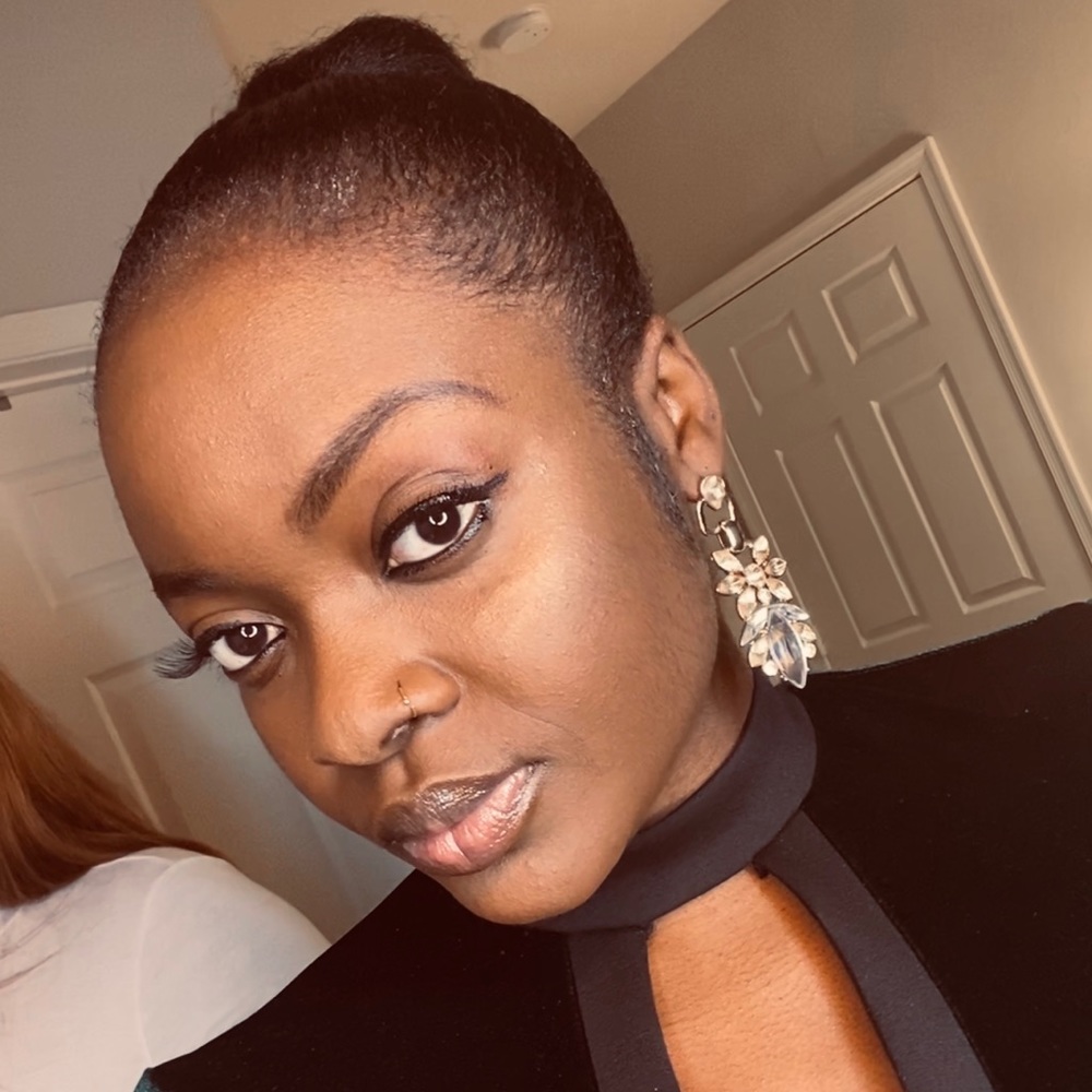 Meet your Posher, Omotola